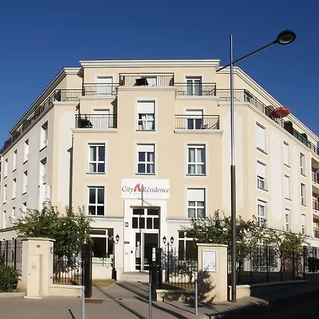 Hotel City Marne-la-vallee-bry-sur-marne 2*